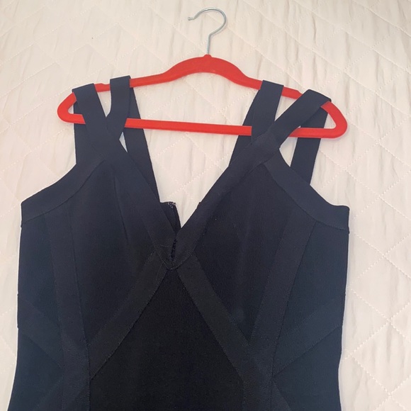 Guess dress 👗 - Picture 2 of 3